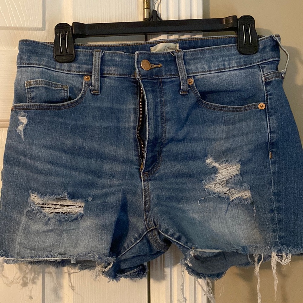 Universal Threads Jean Shorts
